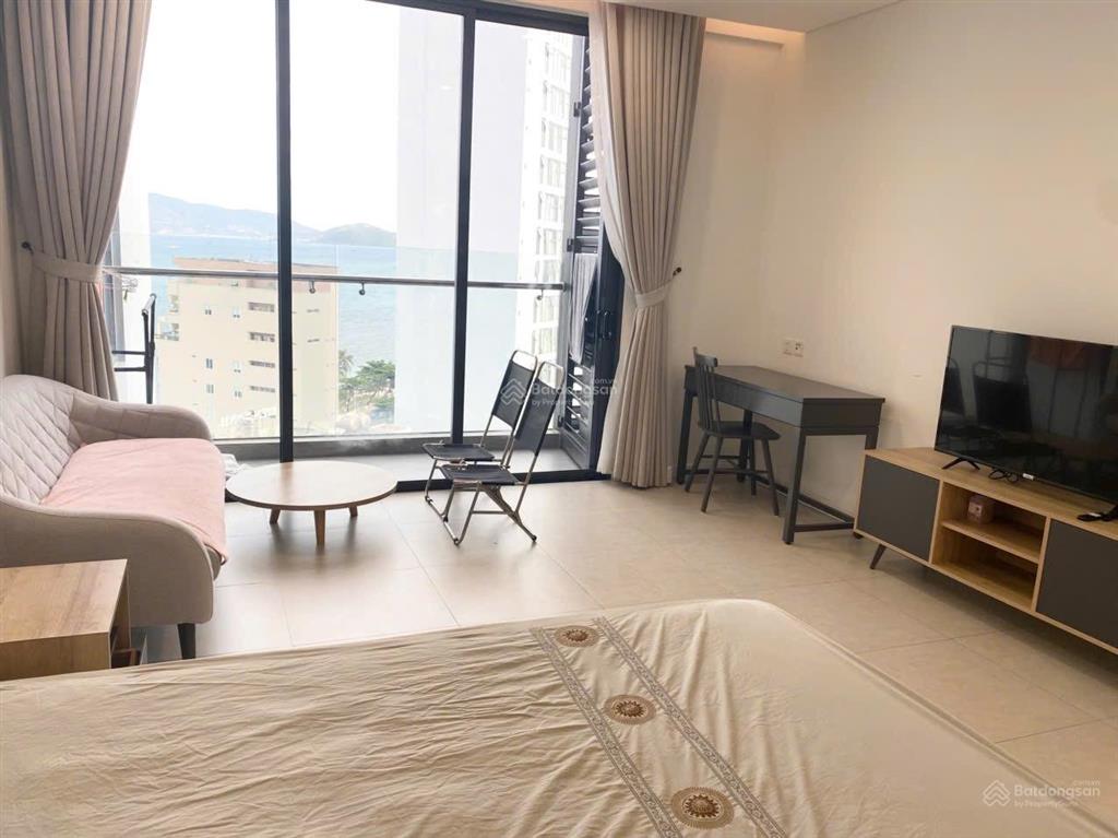 Bán căn studio view đông nam scenia bay.  0943 523 ***