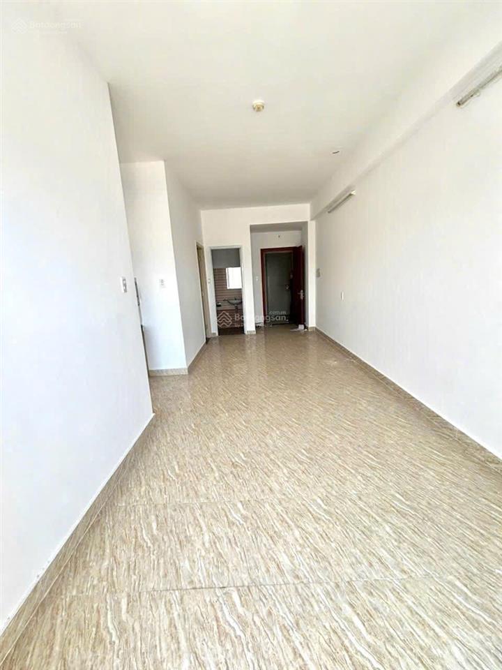 Bán căn tm view phố biển  chung cư hoàng quân  bắc nha trang( vĩnh hoà cũ ).  0943 523 ***