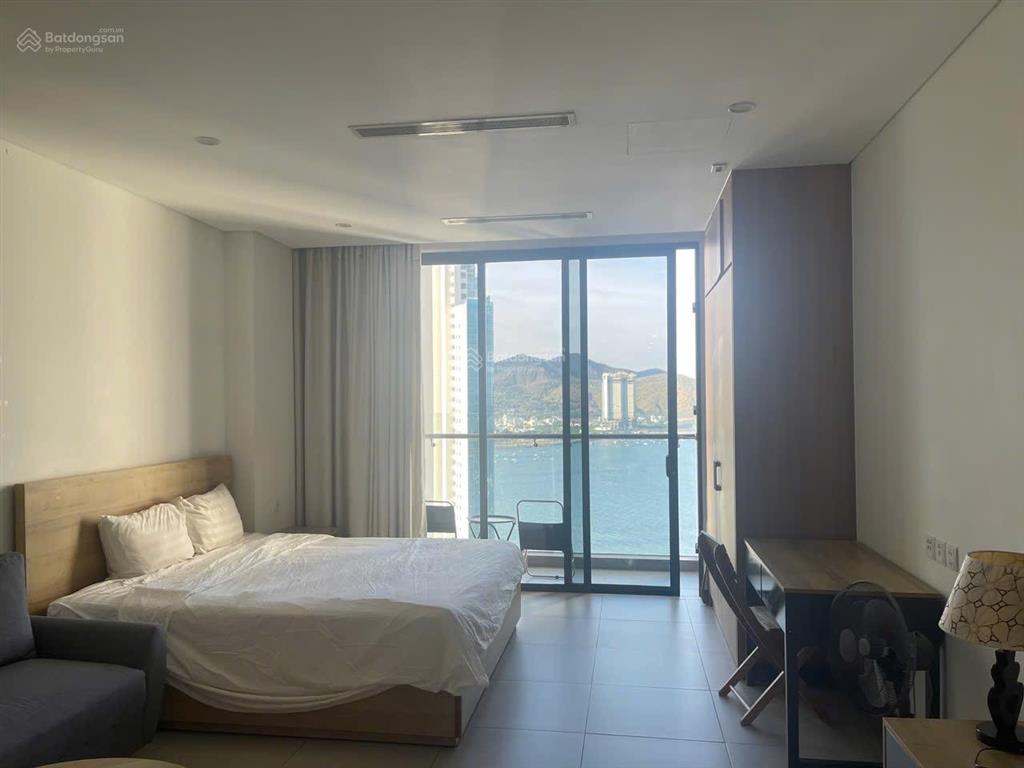 Cc cần bán căn hộ mặt biển tại scenia bay tại 2526 phạm văn đồng , nha trang.  0943 523 ***