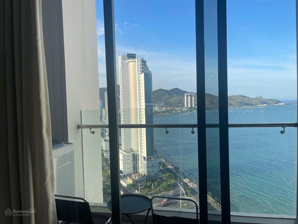 Cc cần bán căn hộ mặt biển tại scenia bay tại 2526 phạm văn đồng , nha trang.  0943 523 ***