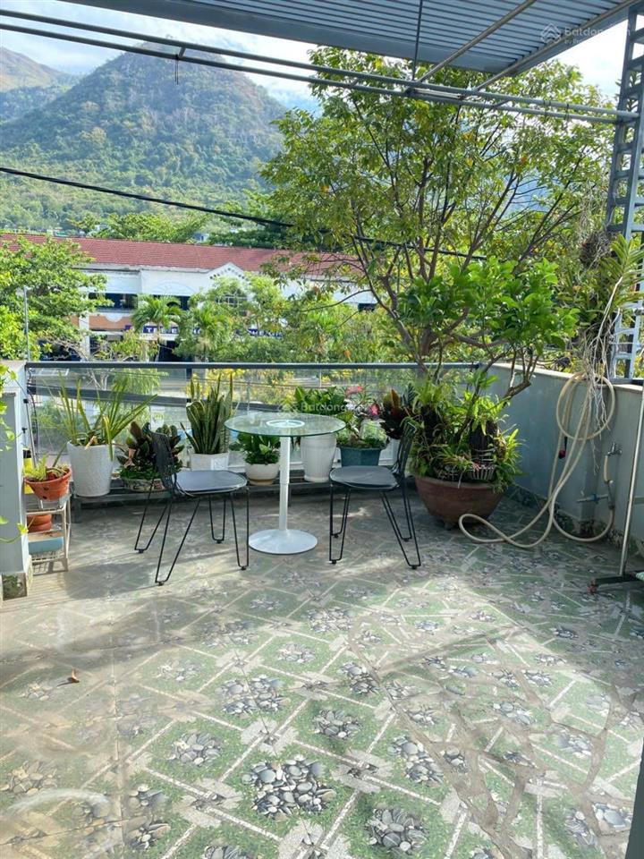Cho thuê nhà mới đẹp tại bắc nha trang.  0943 523 ***