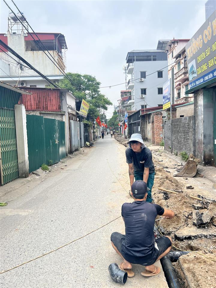 Hiếm có khó tìm nhà đẹp thạch bàn ô tô tránh thang máy xịn diện tích 35m