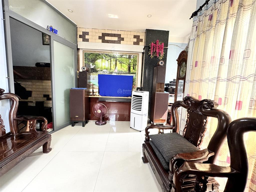 Hxh mai thị lựu quận 1  1 căn ra mặt tiền  5tầng btct  n4.5  31.62m2  5pn  9,2 tỷ