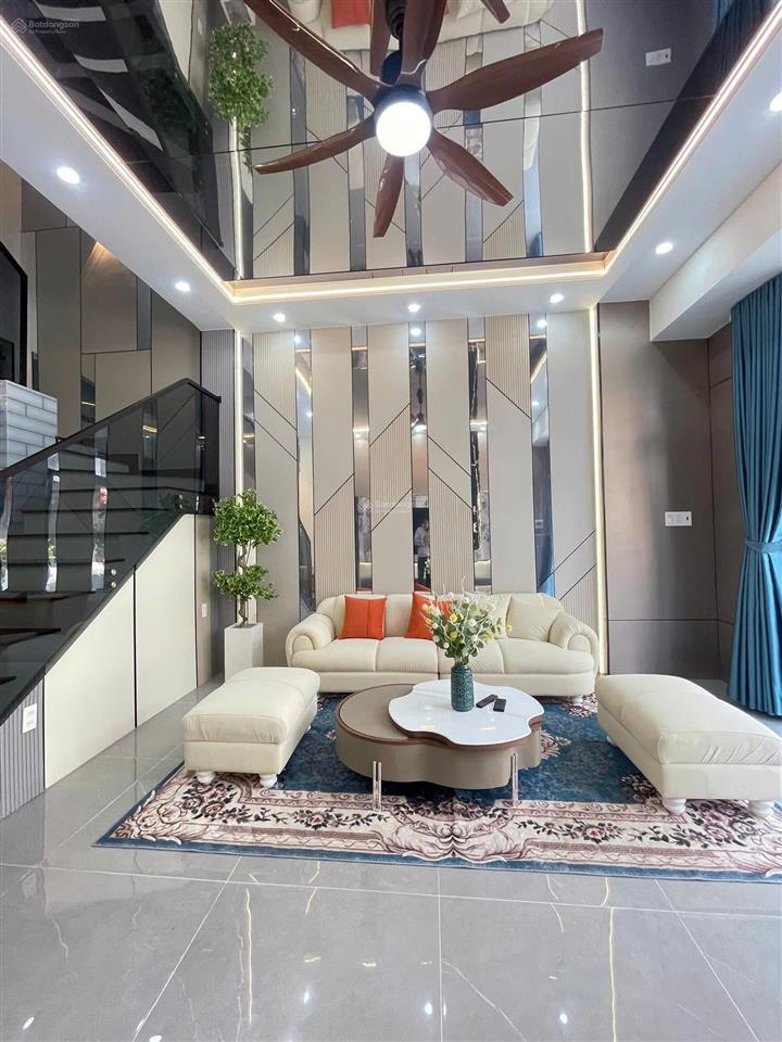 Hiếm có khó tìm  nhà 4 tầng hẻm xe tải 10m, full nội thất cao cấp gò vấp