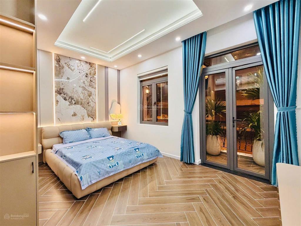 Hiếm có khó tìm  nhà 4 tầng hẻm xe tải 10m, full nội thất cao cấp gò vấp