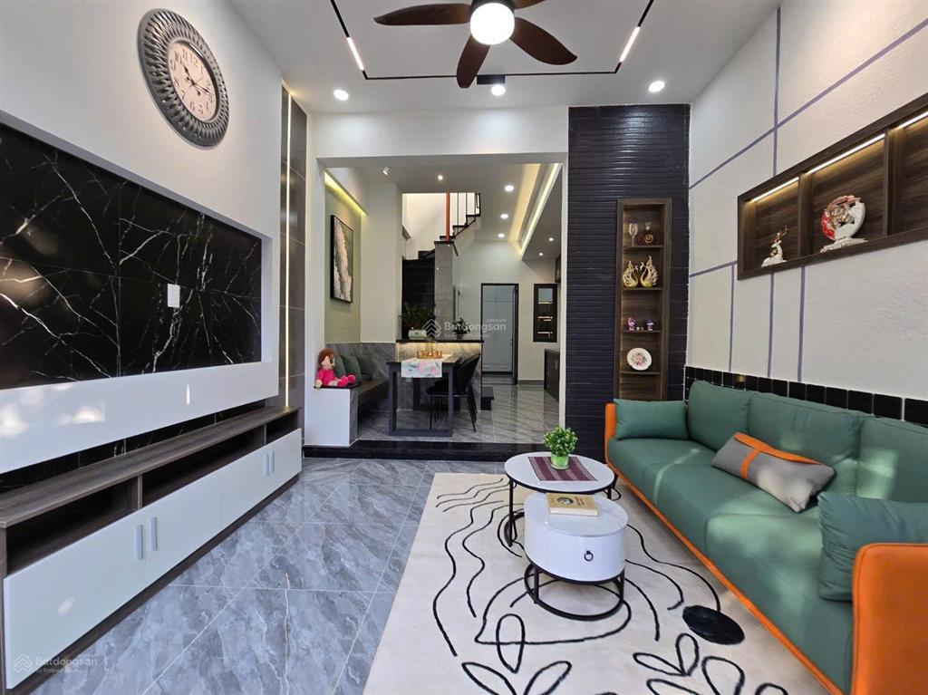 Góc 2 mặt tiền hiếm thông nhà mới đẹp, có pn tầng trệt full nội thất 6,28ty