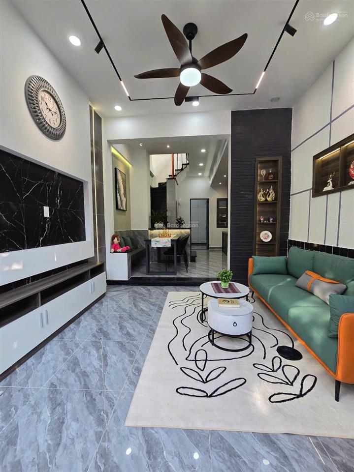 Góc 2 mặt tiền hiếm thông nhà mới đẹp, có pn tầng trệt full nội thất 6,28ty