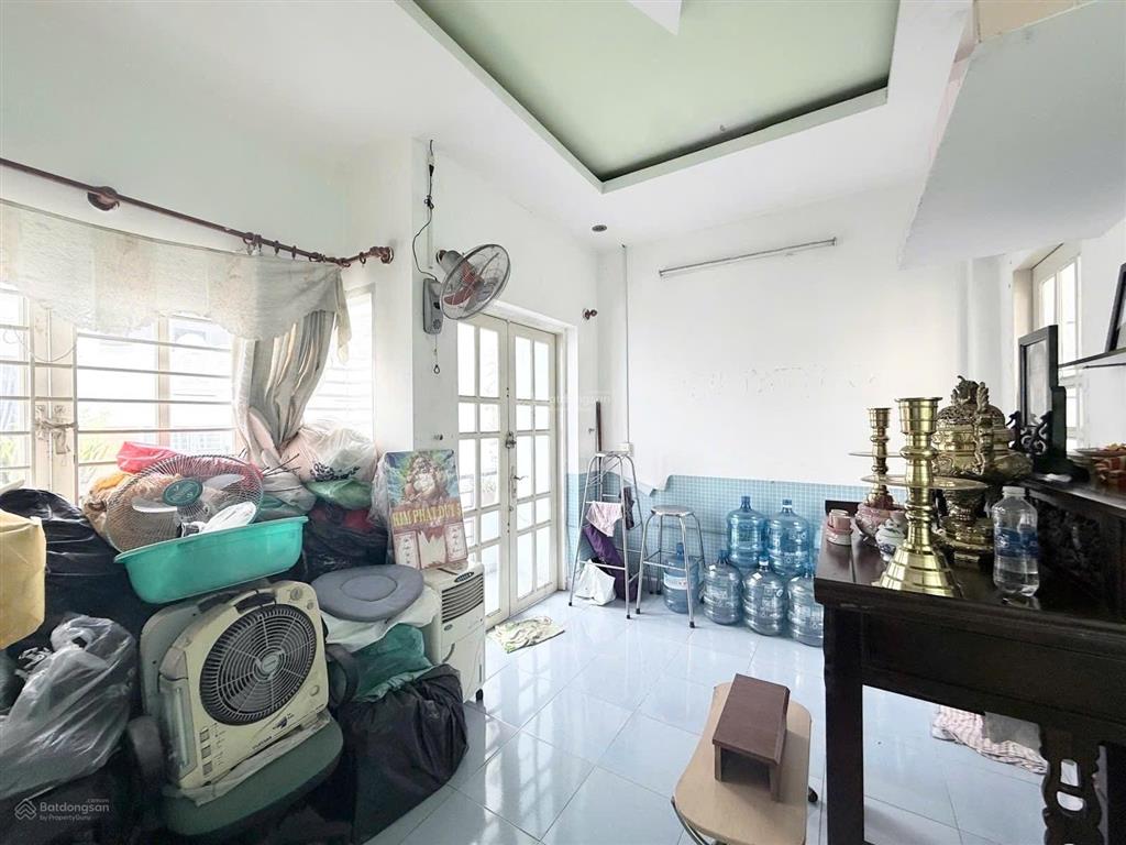 Chỉ 4.95 tỷ sở hữu nhà 3 tầng ngang 5m gần emart khu nhà lầu cao cấp quang trung p14