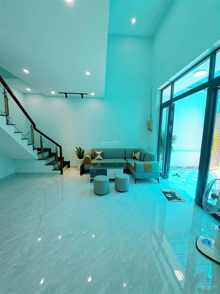 Nhà rộng , giá tốt ,gần rất nhiều tiện ích ngay chợ,nhà mới sẵn nội thất giá 3ty390