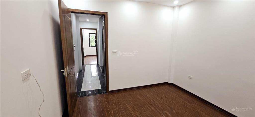 Bán nhà trần akhats chân hai bà trưng 45m 5 tầng thang máy 7 phòng mặt tiền 3.7m giá 11,85 tỷ sđcc