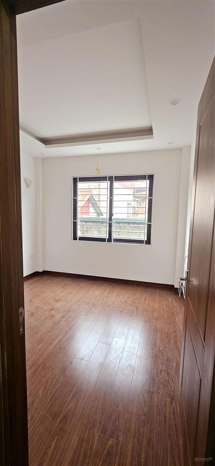 Bán nhà trần akhats chân hai bà trưng 45m 5 tầng thang máy 7 phòng mặt tiền 3.7m giá 11,85 tỷ sđcc
