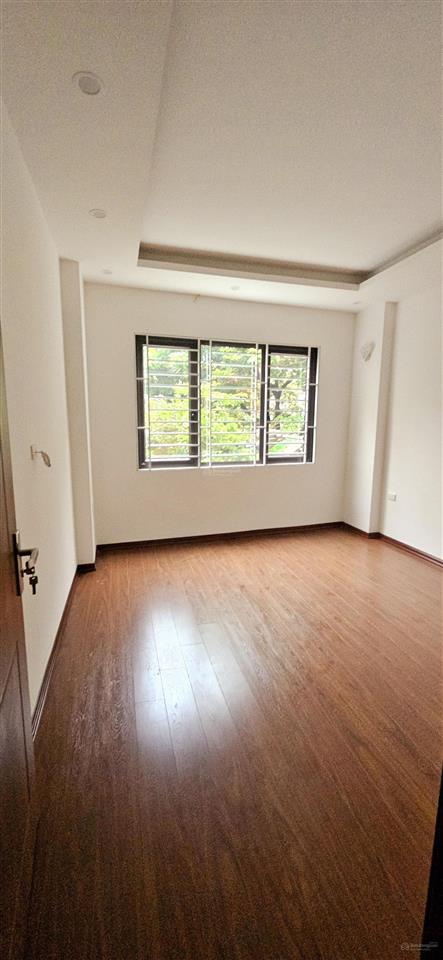 Bán nhà trần akhats chân hai bà trưng 45m 5 tầng thang máy 7 phòng mặt tiền 3.7m giá 11,85 tỷ sđcc