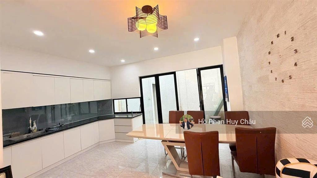 1 căn duy nhất  kdc ven sông ngay phú mỹ hưng  chỉ 12 tỷ 3