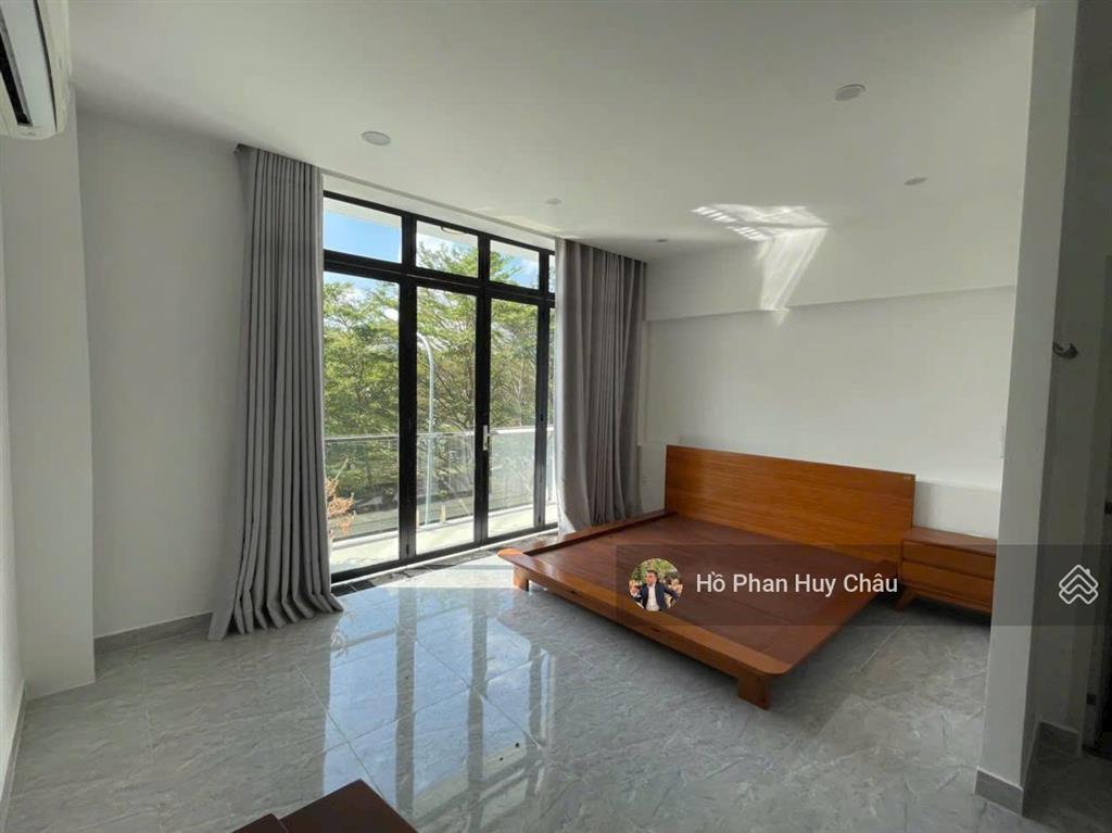 1 căn duy nhất  kdc ven sông ngay phú mỹ hưng  chỉ 12 tỷ 3