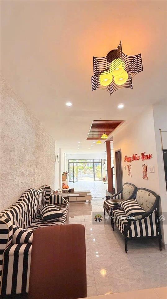 1 căn duy nhất  kdc ven sông ngay phú mỹ hưng  chỉ 12 tỷ 3