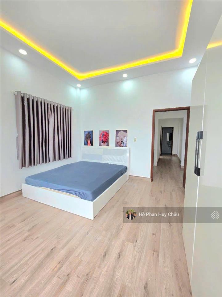 Mặt tiền chính kinh doanh 4 tỷ 86  shr gốc 2 mặt tiền 4 tỷ 86