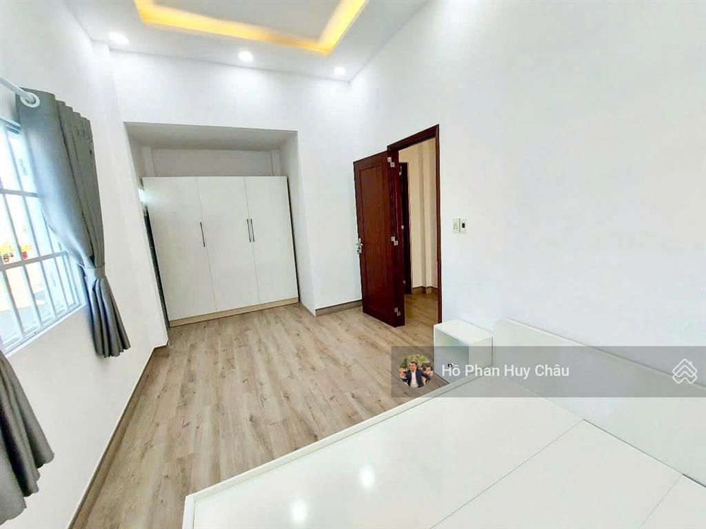 Mặt tiền chính kinh doanh 4 tỷ 86  shr gốc 2 mặt tiền 4 tỷ 86