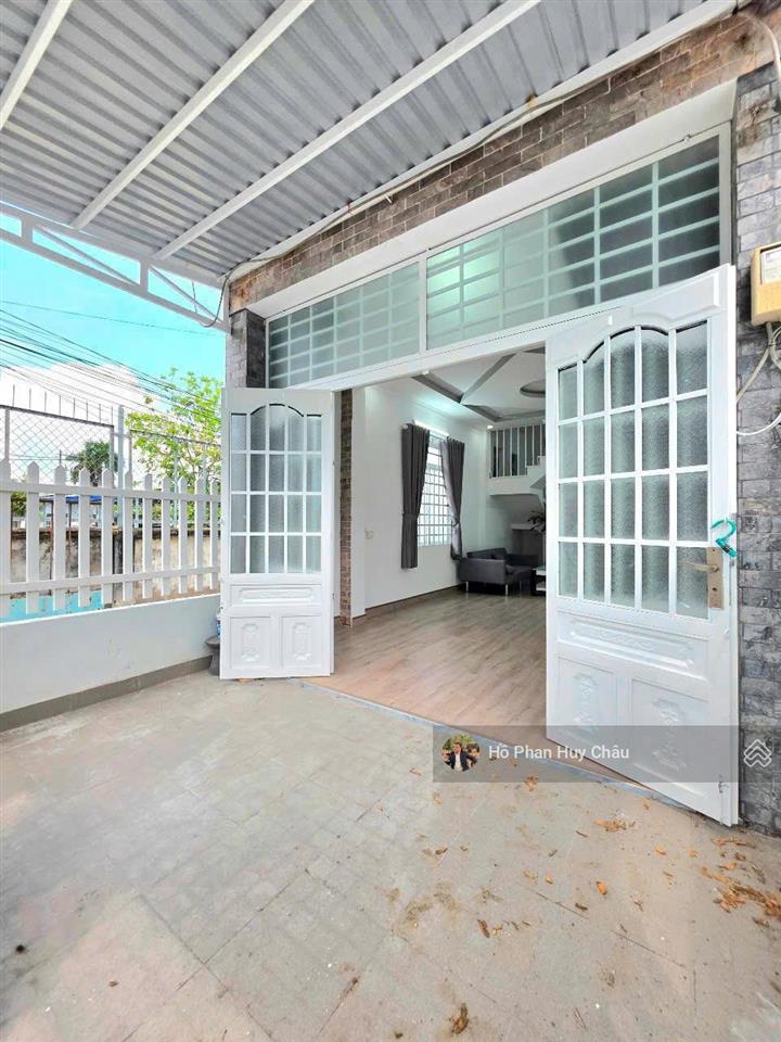 Mặt tiền chính kinh doanh 4 tỷ 86  shr gốc 2 mặt tiền 4 tỷ 86