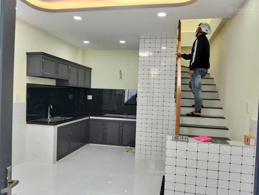 Bán nhà lê lư, tân phú  4x7m  1 lầu  2pn  nhà mới  giá chỉ nhỉnh 3 tỷ