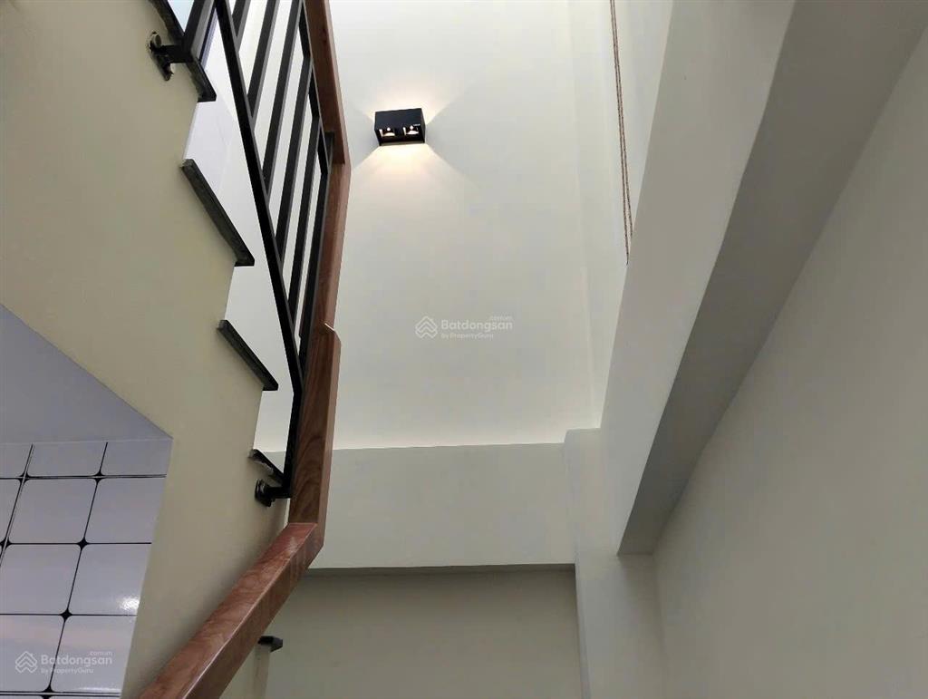 Bán nhà lê lư, tân phú  4x7m  1 lầu  2pn  nhà mới  giá chỉ nhỉnh 3 tỷ