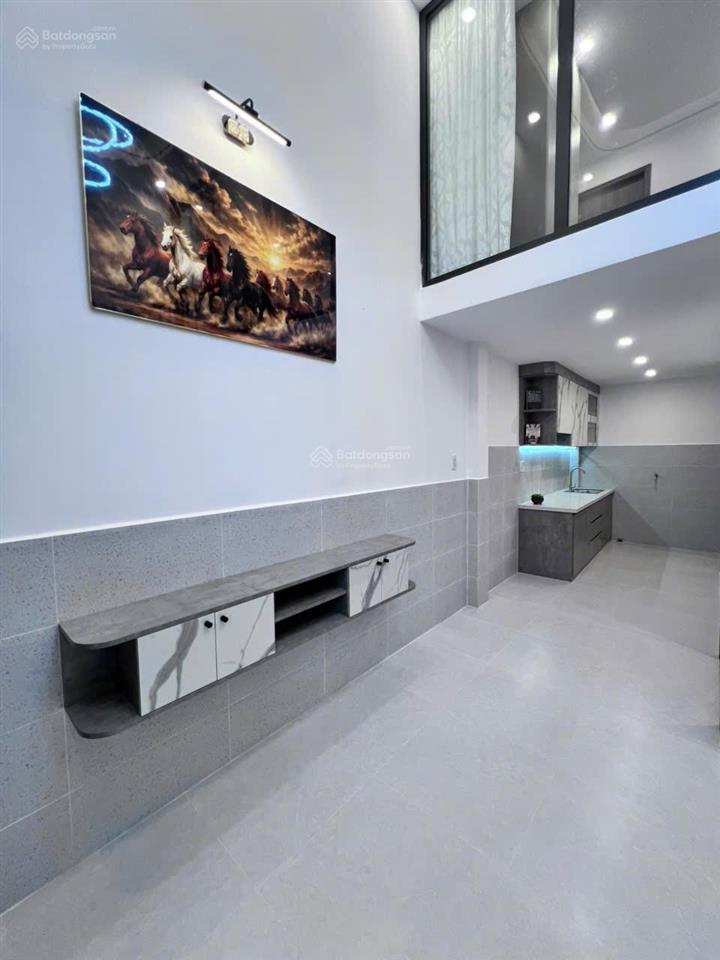 Nhà mới đẹp ngay chợ vải phú thọ hòa, giáp chợ tân hương  cn 33m2, tân phú, 2pn2wc full nt
