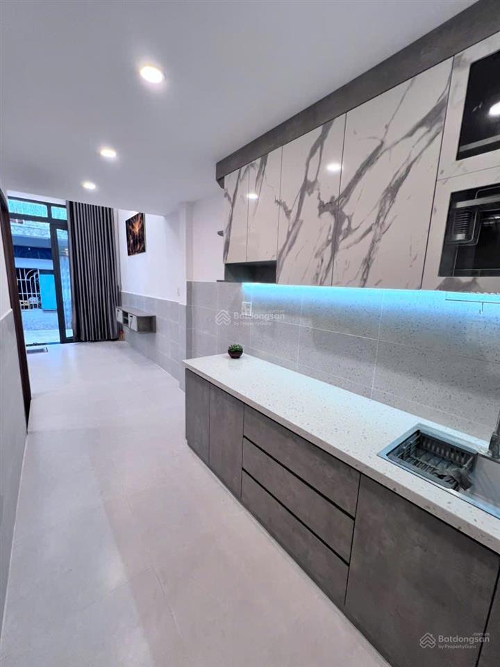 Nhà mới đẹp ngay chợ vải phú thọ hòa, giáp chợ tân hương  cn 33m2, tân phú, 2pn2wc full nt