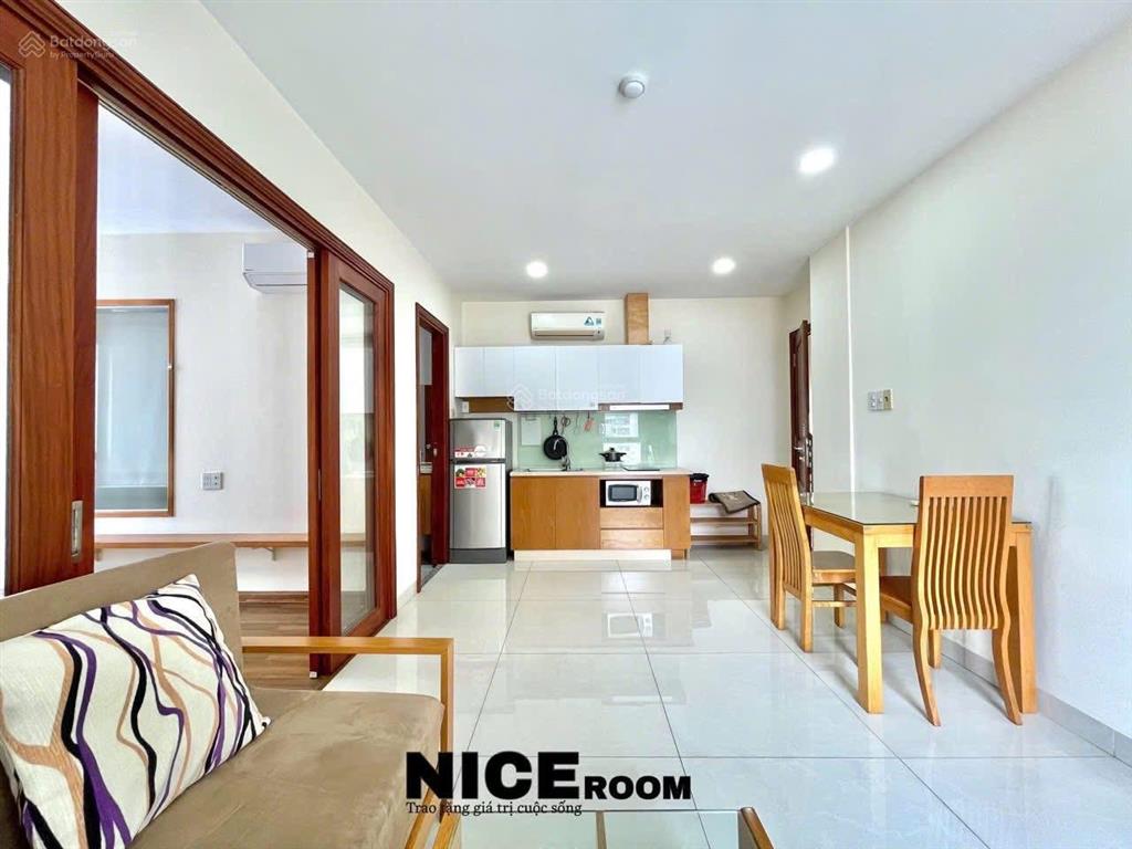Căn hộ 1pn ngay phạm viết chánh gần landmark 81  tòa nhà có thang máy hầm xe