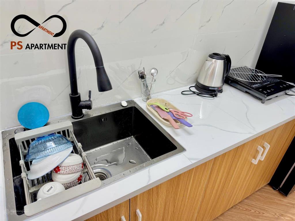 Căn hộ 1pn 55m2 có ban công và máy giặt riêng ngay bờ kè hoàng sa, gần nguyễn thị minh khai, đa kao
