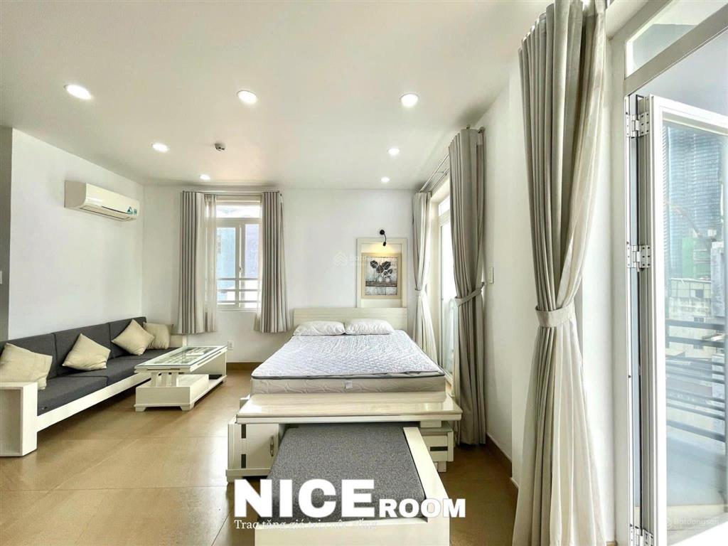 Căn hộ studio ban công ngay phạm viết chánh  toà nhà thang máy hầm xe thuận tiện đi quận 12