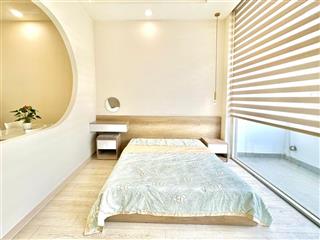 Căn hộ siêu rộng 40m2 tách bếp có ban công  máy giặt riêng gần ngã tư hàng xanh  chợ bà chiểu