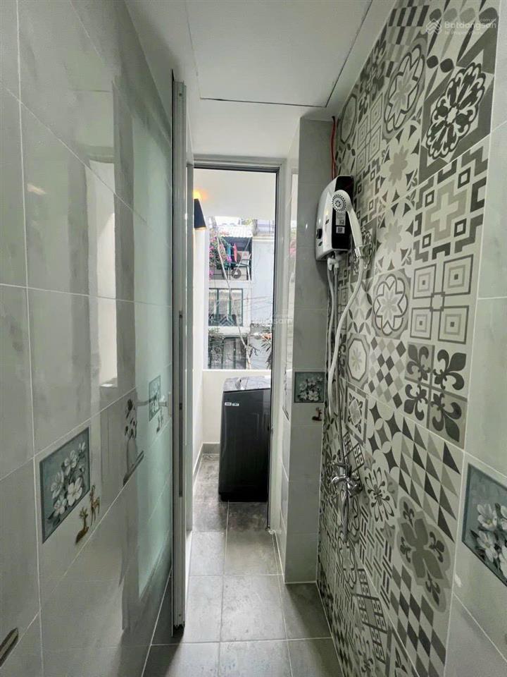 Căn hộ mini có cửa sổ lớn  full nội thất gần nguyễn gia trí  metro tân cảng