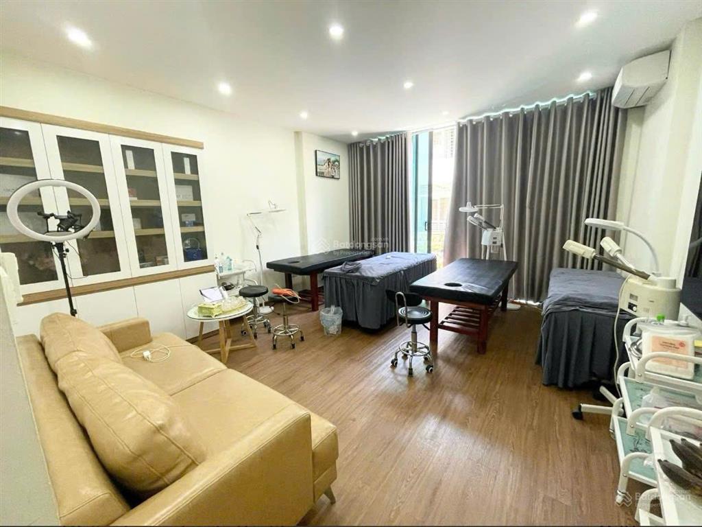 Bán căn liền kề 5 tầng kinh doanh đỉnh giá giảm sốc 2 tỷ bay nhanh trong tuần!