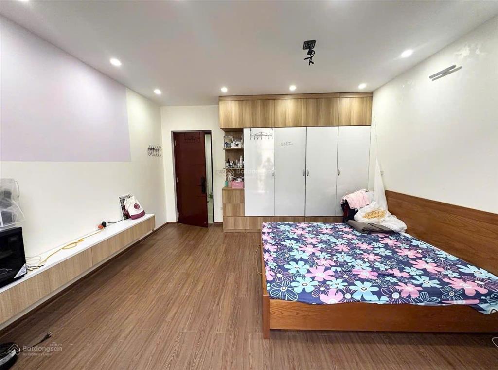Bán căn liền kề 5 tầng kinh doanh đỉnh giá giảm sốc 2 tỷ bay nhanh trong tuần!