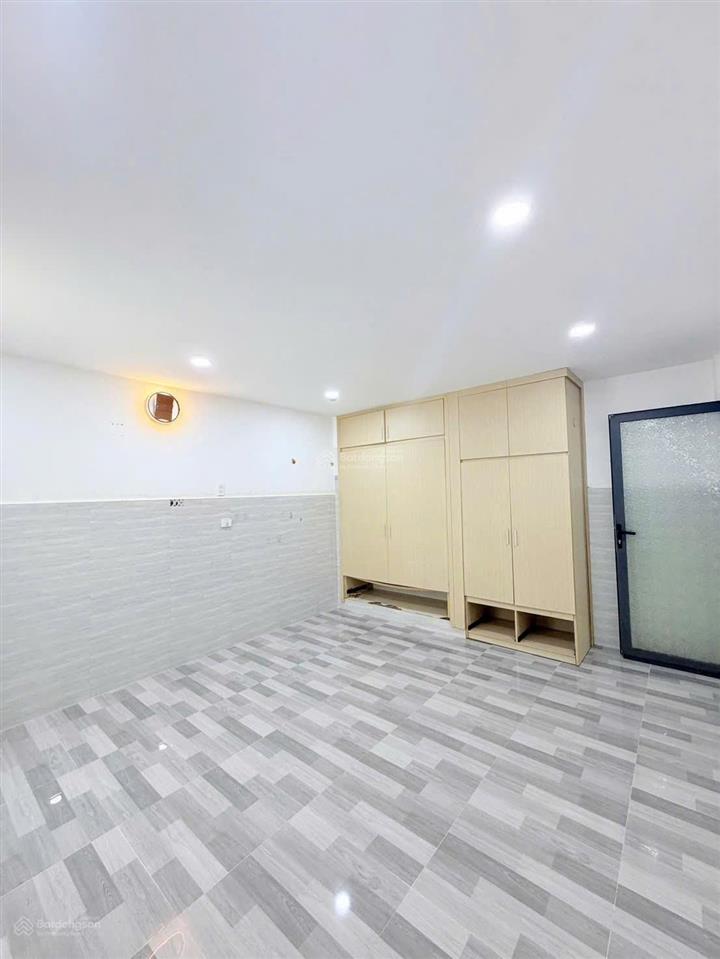 Bán nhà 1 trệt 1 lầu đường bùi thanh khiết  bình chánh  hcm dt 100m² giá 1 tỷ 850