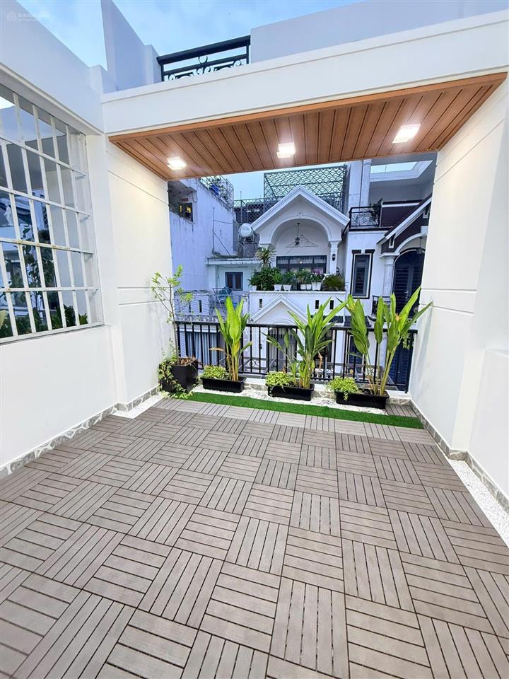 * hiếm có căn thứ 2. nhà 3t  dt 80m2, 4pn.4vs, oto 7 chỗ vào nhà ngay hương lộ 2. chỉ nhỉnh 7 tỷ