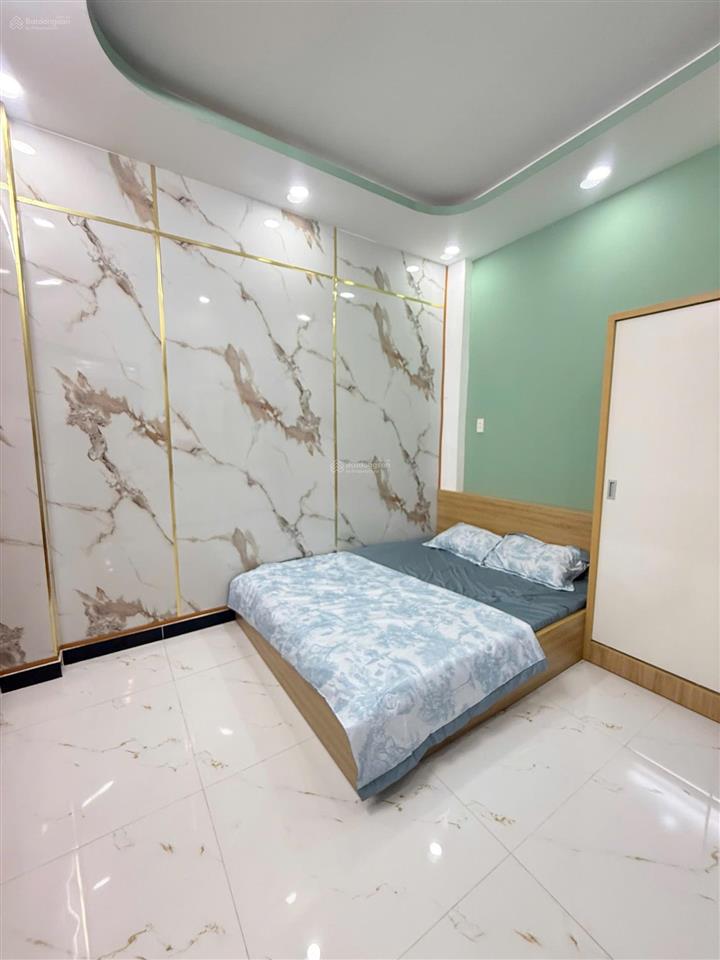 * hiếm có căn thứ 2. nhà 3t  dt 80m2, 4pn.4vs, oto 7 chỗ vào nhà ngay hương lộ 2. chỉ nhỉnh 7 tỷ