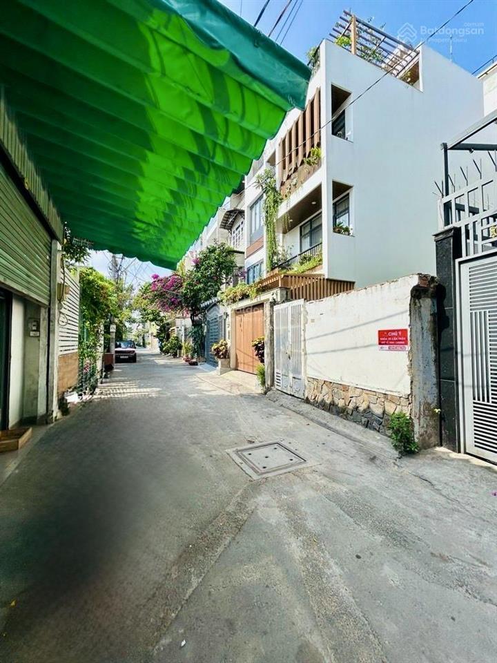 Chỉ nhỉnh 13tỷ  nhà đẹp 5 tầng có hầm  hẻm xe hơi 6m  khu dân trí cao himlam q7