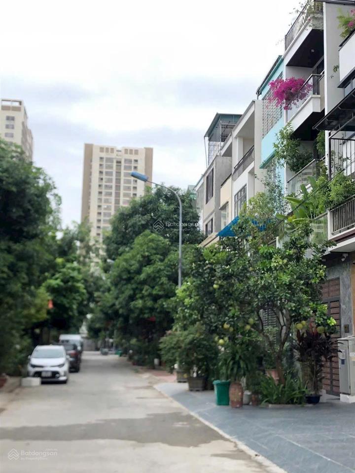 Chính chủ bán lk tân tây đô kinh doanh tốt, dt 95m2 gần trục chính kinh doanh,  0979 898 ***