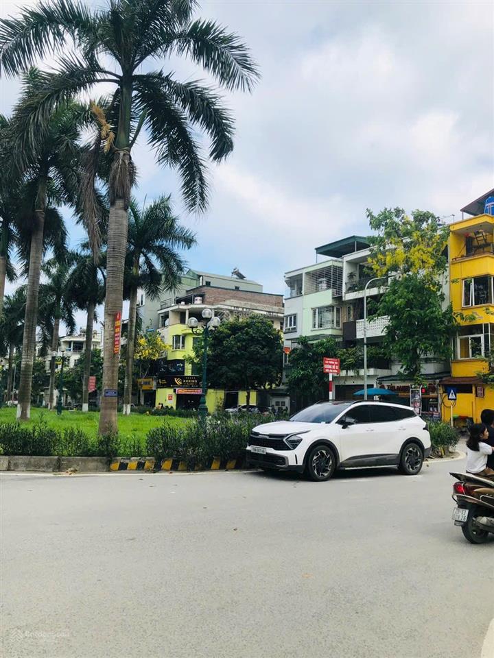 Chính chủ bán lk tân tây đô kinh doanh tốt, dt 95m2 gần trục chính kinh doanh,  0979 898 ***