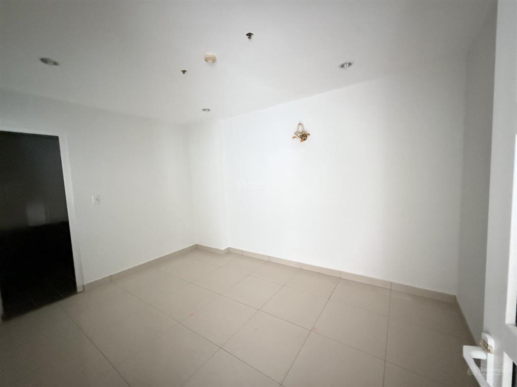 Cần tiền bán căn 2pn nhìn nội khu 55 tiện ích mới tòa tdc plaza. giá nhỉnh 2 tỷ.
