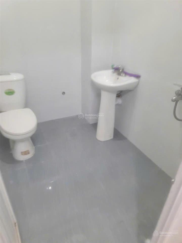 Chính chủ cho thuê nhà nguyên căn 5 tầng 3 phòng ngủ, 3 wc riêng giá 9 triệu/tháng