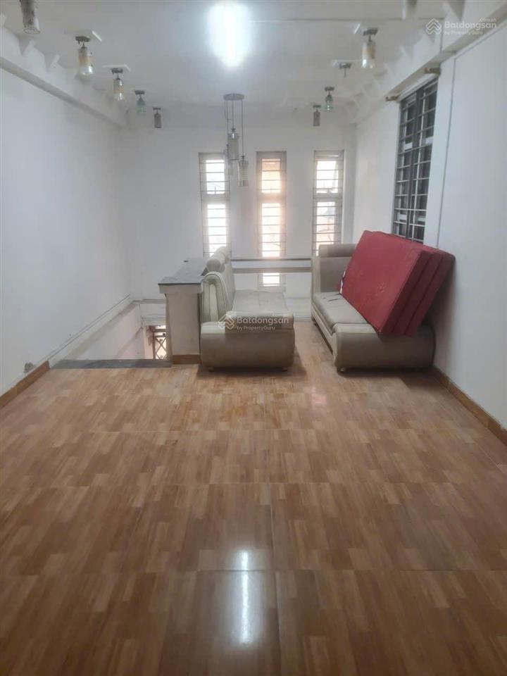 Chính chủ cho thuê nhà nguyên căn 5 tầng 3 phòng ngủ, 3 wc riêng giá 9 triệu/tháng