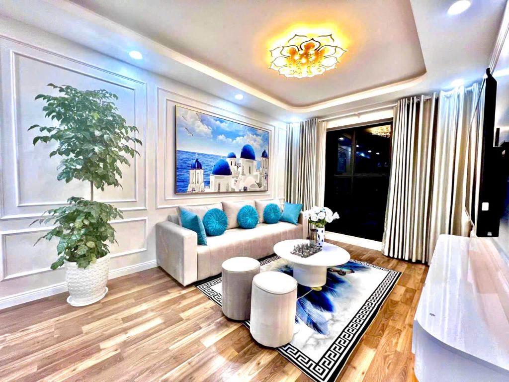7 tỷ 6 mua được căn 2PN đẹp full nội thất ở Goldmark City? Tin được không! 