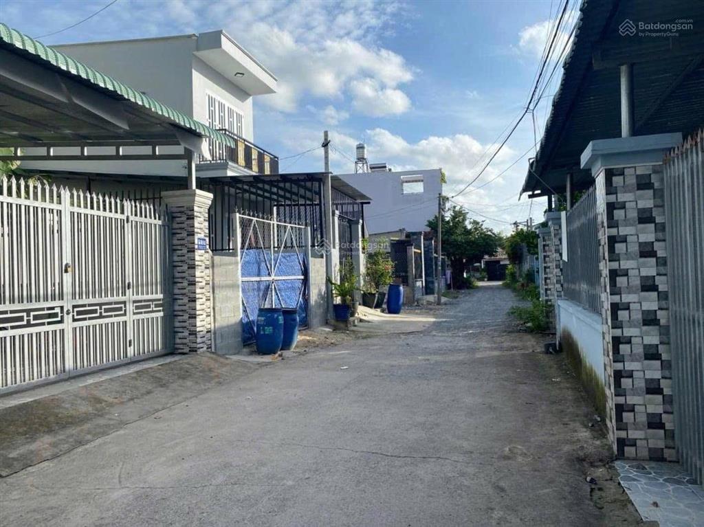 Tân phú trung  củ chi  sổ sẵn công chứng ngay  pháp lý chuẩn 100% là sở hữu 135m2 đất củ chi