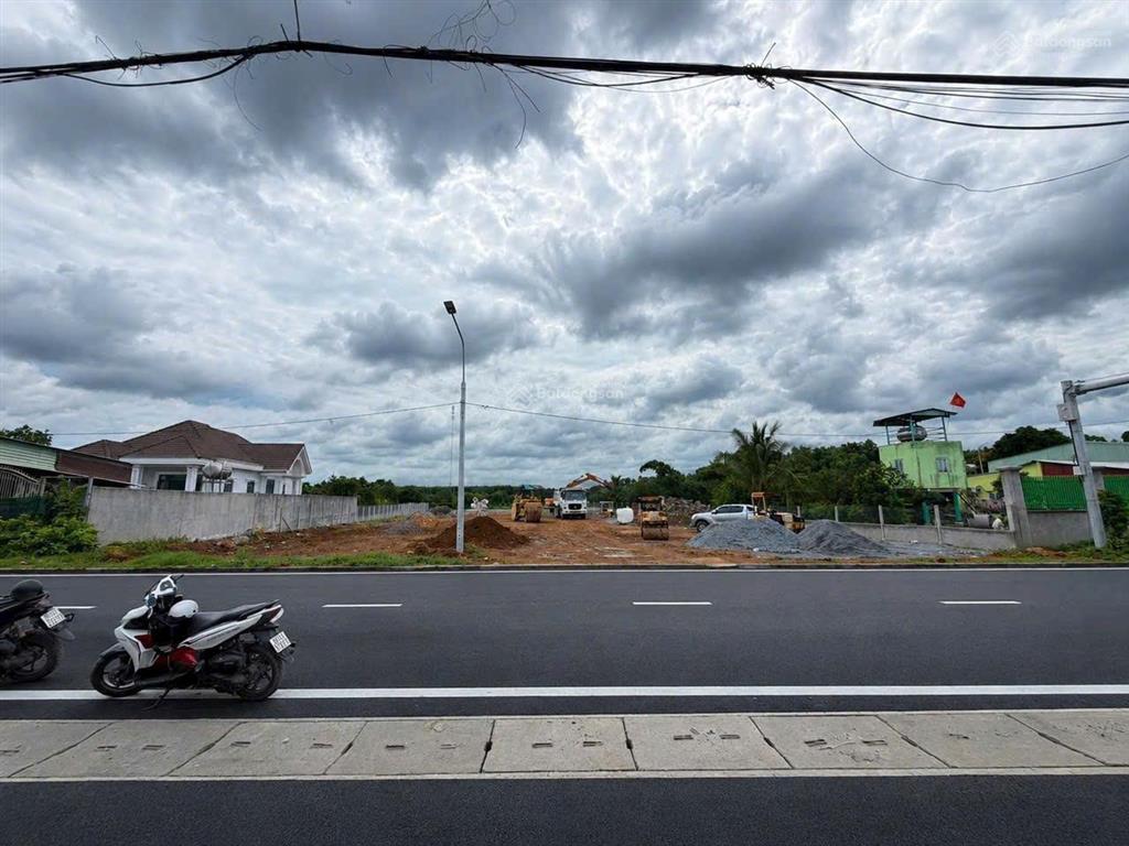 Bán đất mặt tiền hương lộ 15, 1,78 tỷ, 128m², pháp lý đầy đủ, hướng đông nam