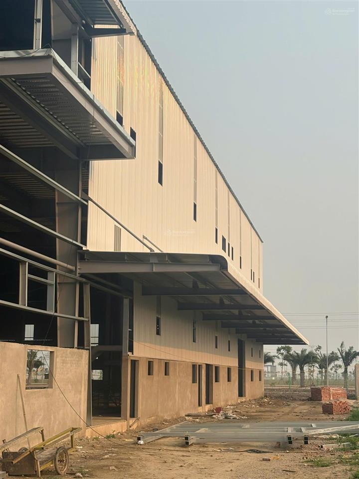 Chuyển nhượng 14.000m2 nhà máy sx ngành nhựa ở hưng yên, mới, sẵn sàng sx, đạt chuẩn, giá 9tr/m2