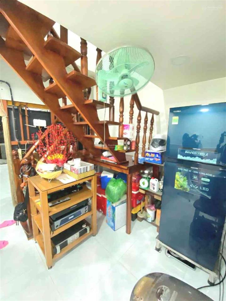 Bán nhà phạm hữu lầu quận 7  chỉ 2,9 tỷ, dt 42m2  sát chung cư era town