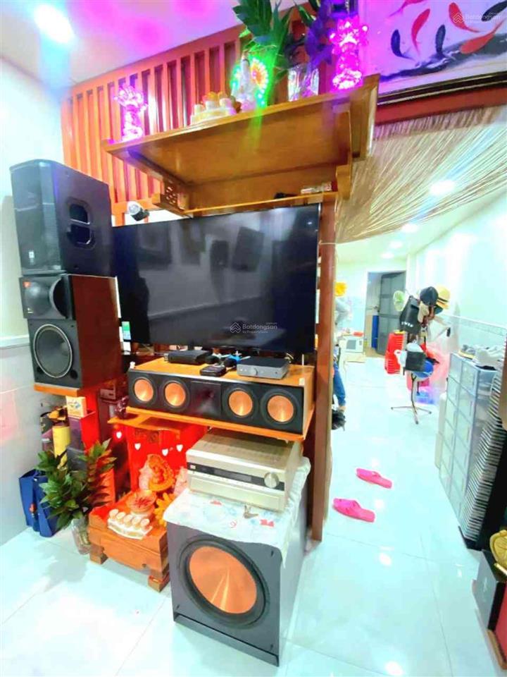 Bán nhà phạm hữu lầu quận 7  chỉ 2,9 tỷ, dt 42m2  sát chung cư era town