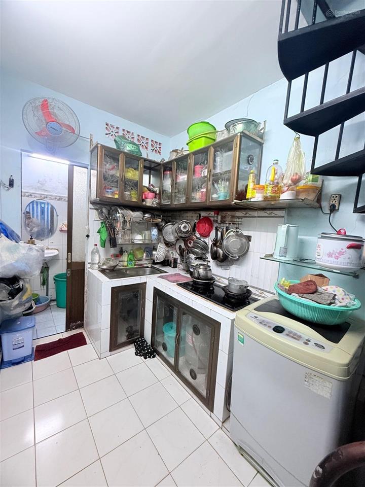 Nhà mặt tiền đường lớn, ngay trung tâm q7, phù hợp vừa ở vừa kinh doanh hoặc cho thuê