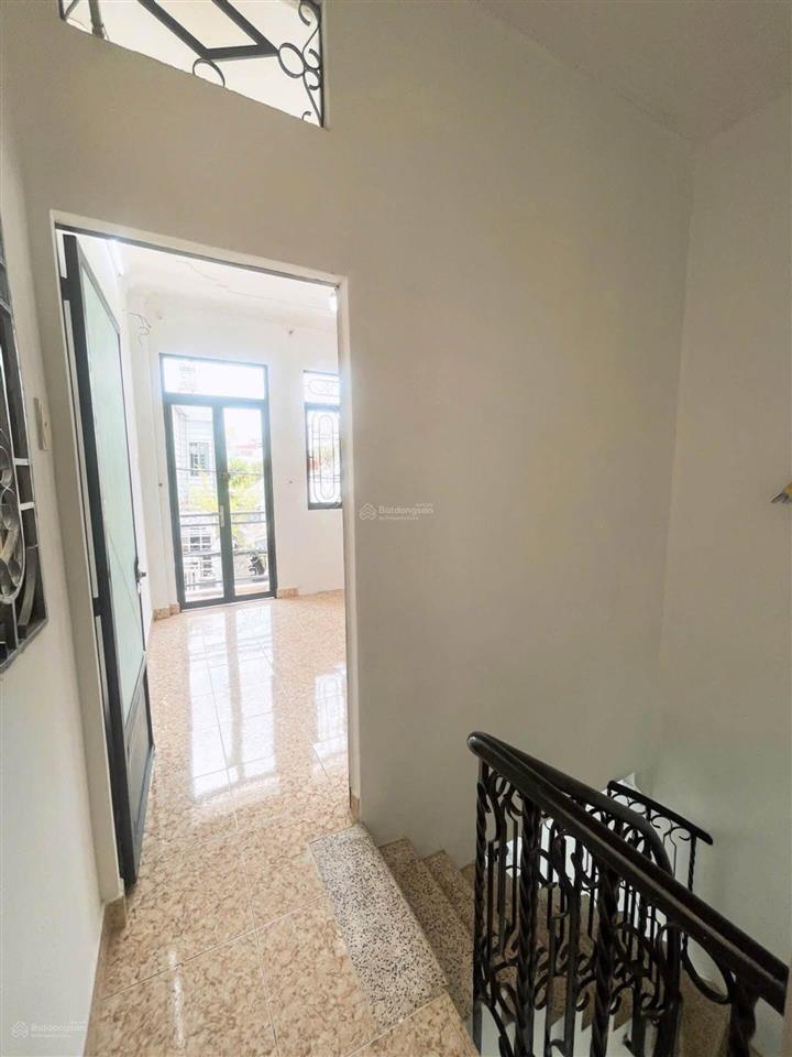 Chỉ nhỉnh 3 tỷ  bán nhà quận 7  2 tầng 2pn, gần mt, shr, kdc hiện hữu